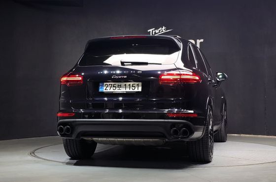 Porsche Cayenne 3.0 Diesel Platium Edition 958 — пробег 172 549 км — фото 4 из 5