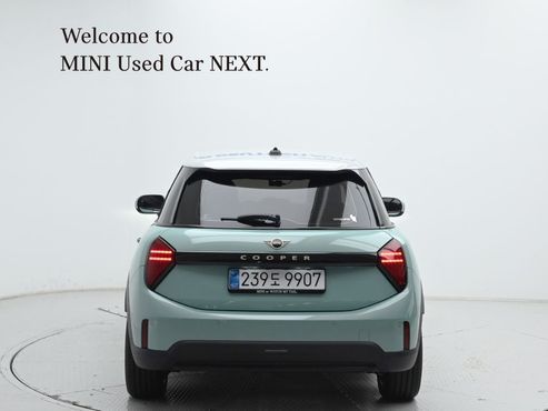 Mini Cooper 5Door Essential — пробег 32 км — фото 4 из 5