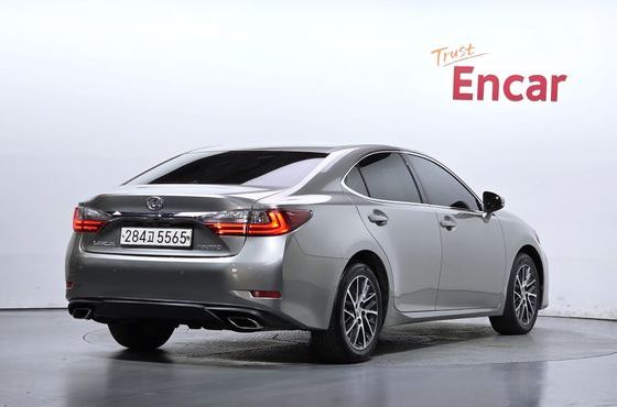 Lexus ES Supreme XV60 — пробег 49 180 км — фото 2 из 5