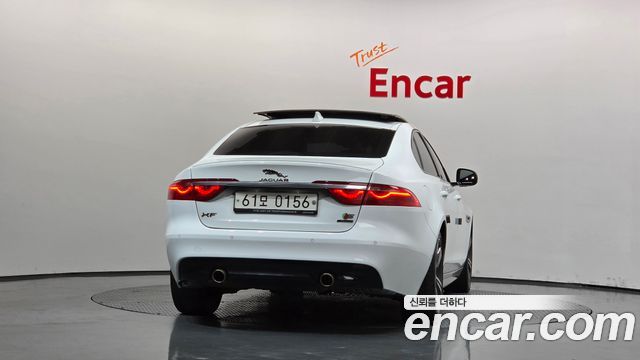 Jaguar XF 3.0 S AWD — пробег 128 465 км — фото 4 из 5