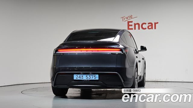 Tesla Model Y RWD — пробег 35 531 км — фото 4 из 5