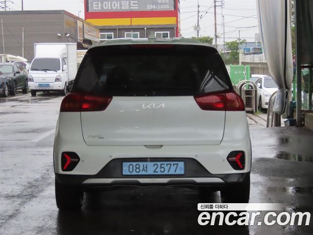 Kia Niro Earth — пробег 158 024 км — фото 4 из 5