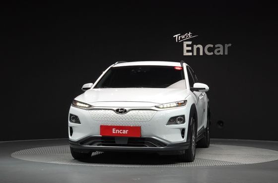 Hyundai Kona Premium — пробег 105 819 км — фото 3 из 5