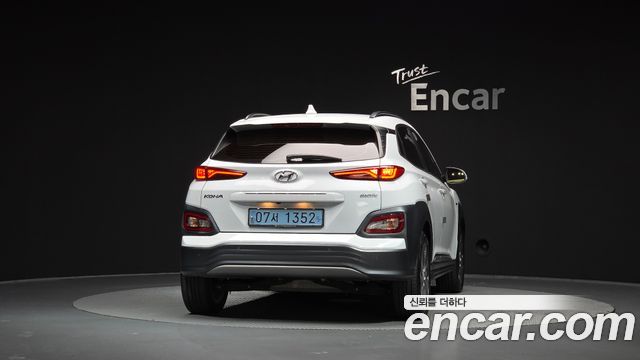 Hyundai Kona из Кореи Encar