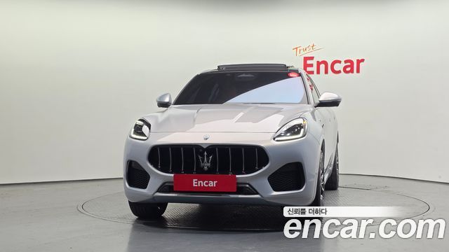 Maserati Grecale 2.0 AWD GT — пробег 70 210 км — фото 3 из 5