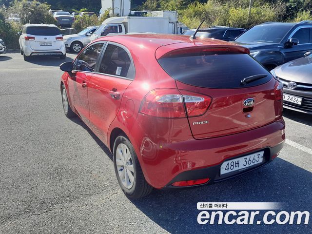 Kia pride 1.4 MPI Hatchback Deluxe — пробег 87 761 км — фото 2 из 5