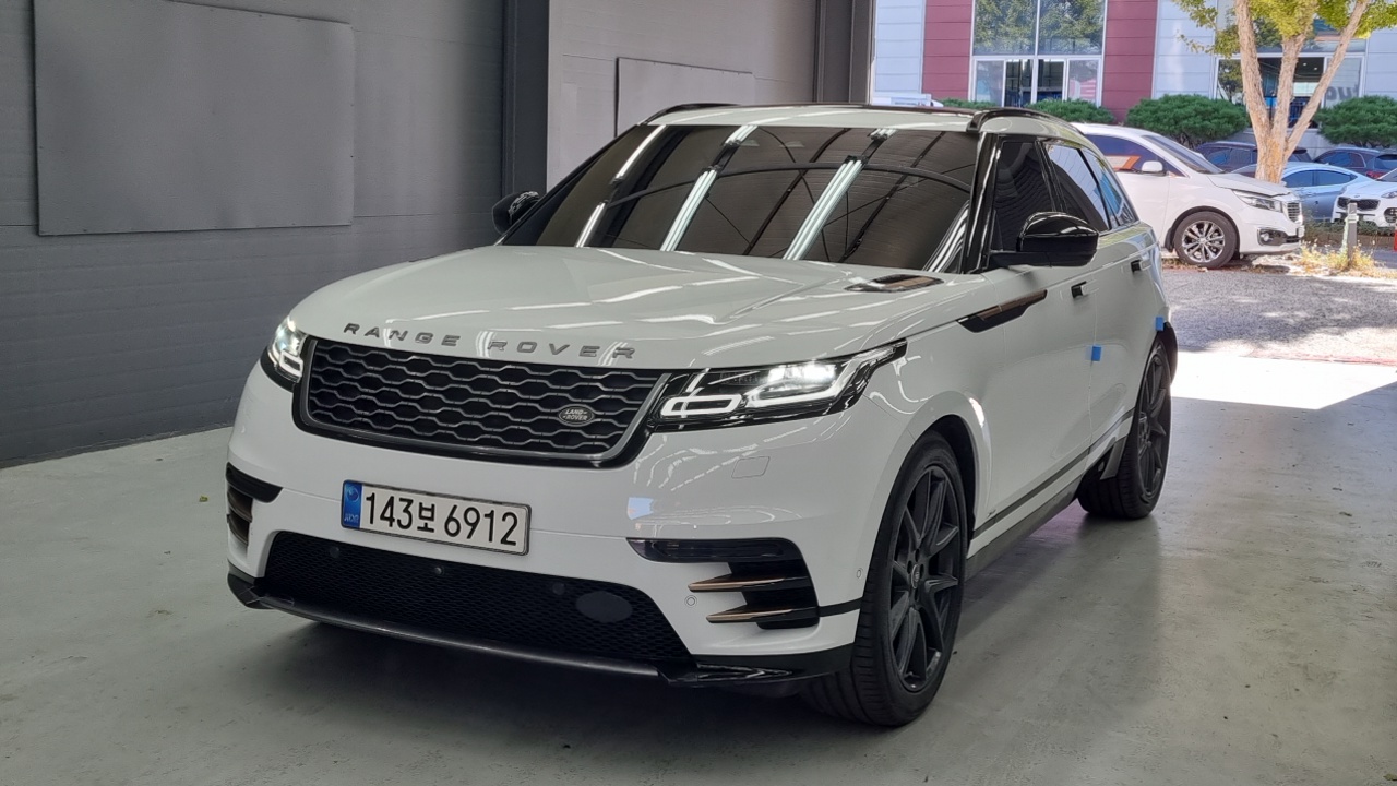 Land Rover Range Rover Velar 3.0 P400 R-Dynamic HSE — пробег 106 832 км — фото 1 из 5