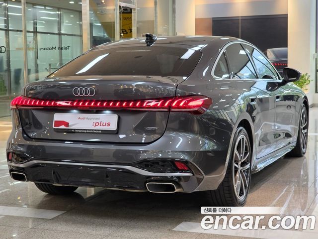 Audi A5 40 TFSI Quattro S Line — пробег 9 790 км — фото 2 из 5