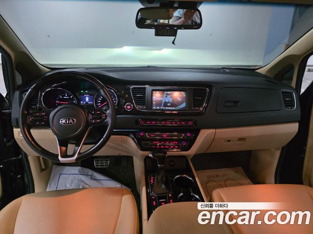 Kia Carnival 9-Seater Prstige — пробег 105 811 км — фото 5 из 5