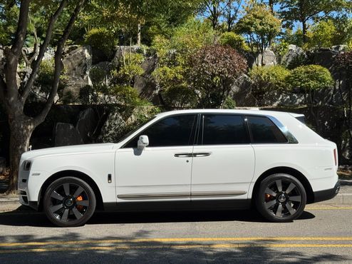 Rolls-Royce Cullinan 6.7 V12 — пробег 7 200 км — фото 3 из 5
