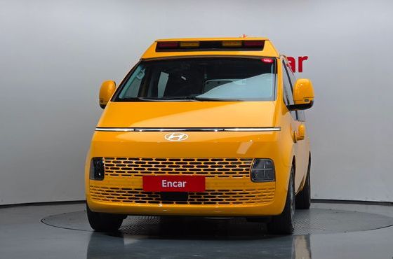 Hyundai Staria L3.5 Kinder Safety Car 11-Seater — пробег 53 715 км — фото 3 из 5