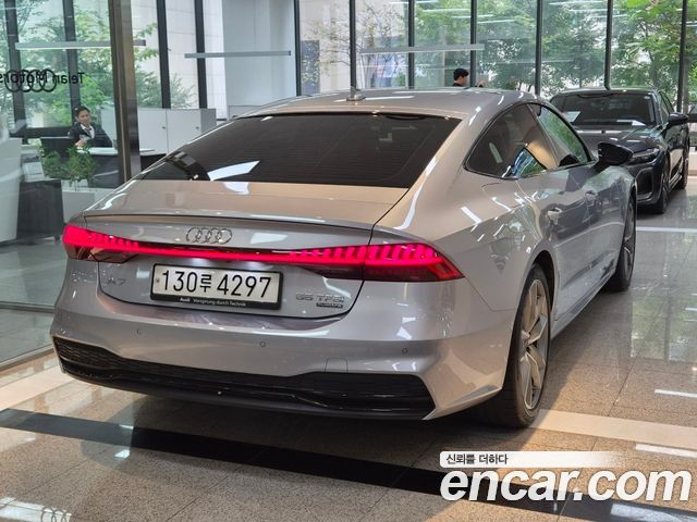 Audi A7 55 TFSI Quattro Premium — пробег 30 280 км — фото 2 из 5