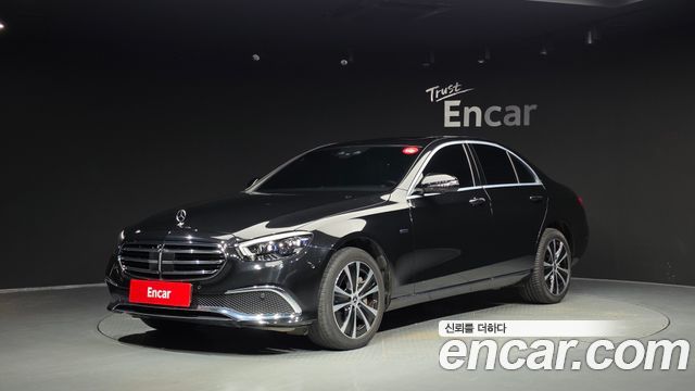 Mercedes-Benz E-Class E300e 4MATIC Exclusive — пробег 58 049 км — фото 1 из 5