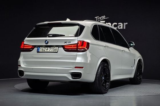 BMW X5 xDrive 30d M Sport package — пробег 73 096 км — фото 2 из 5