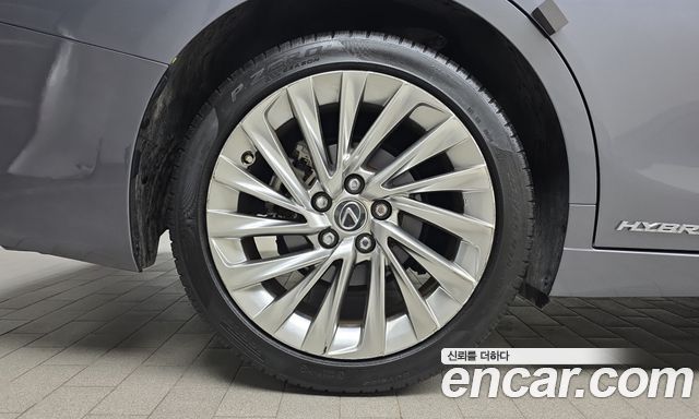 Lexus ES Executive — пробег 71 549 км — фото 5 из 5