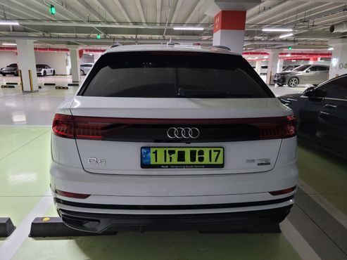 Audi Q8 55 TFSI Quattro Premium — пробег 51 000 км — фото 2 из 5