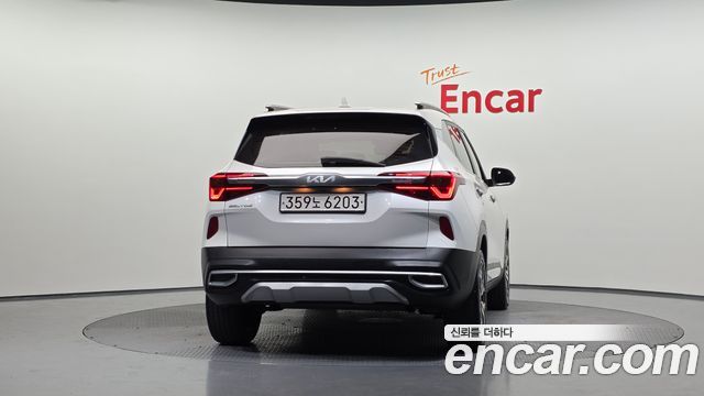 Kia Seltos из Кореи Encar