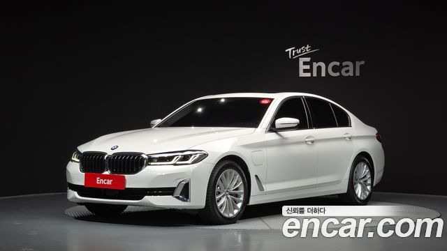 BMW 5-Series 530e Luxury — пробег 40 671 км — фото 1 из 5
