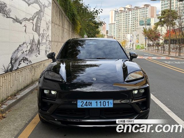 Porsche Macan Turbo — пробег 18 000 км — фото 3 из 5