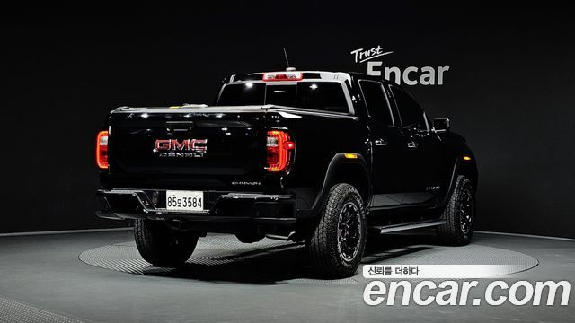 GMC Canyon 2.7T Denali — пробег 2 563 км — фото 2 из 5