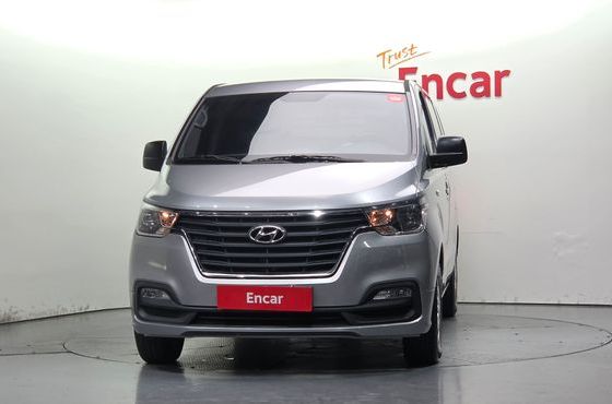 Hyundai Starex Van 3-Seater Smart — пробег 131 268 км — фото 3 из 5