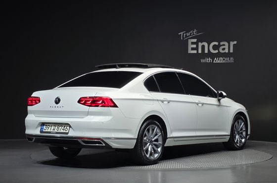 Volkswagen Passat 2.0 TDI Prestige — пробег 42 020 км — фото 2 из 5