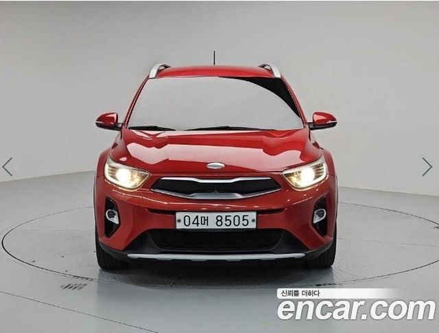 Kia Stonic 1.4 Prestige — пробег 143 000 км — фото 2 из 5