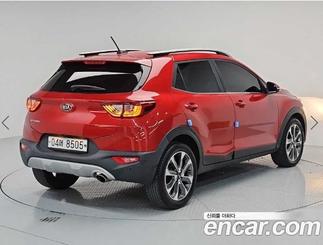 Kia Stonic 1.4 Prestige — пробег 143 000 км — фото 4 из 5
