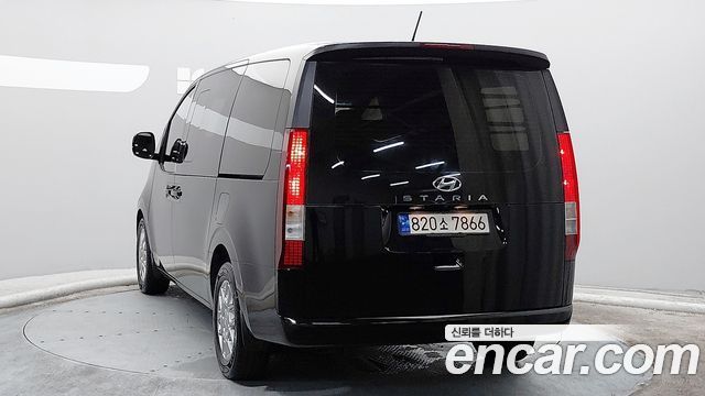 Hyundai Staria Cargo 5-Seater Modern — пробег 71 787 км — фото 2 из 5