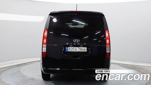 Hyundai Staria Cargo 5-Seater Modern — пробег 71 787 км — фото 4 из 5