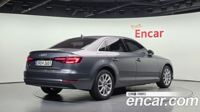 Audi A4 30 TDI — пробег 99 181 км — фото 2 из 5