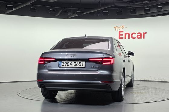 Audi A4 30 TDI — пробег 99 181 км — фото 4 из 5