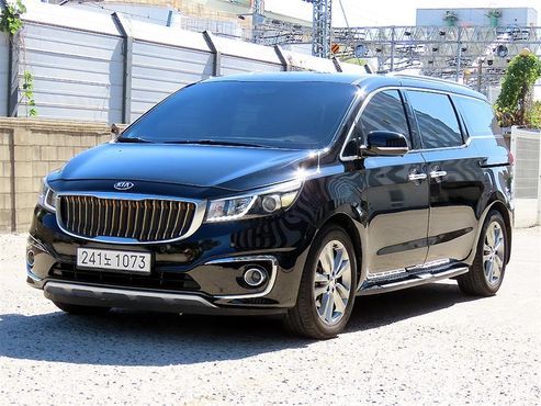 Kia Carnival 9-seater Prestige — пробег 147 092 км — фото 2 из 5