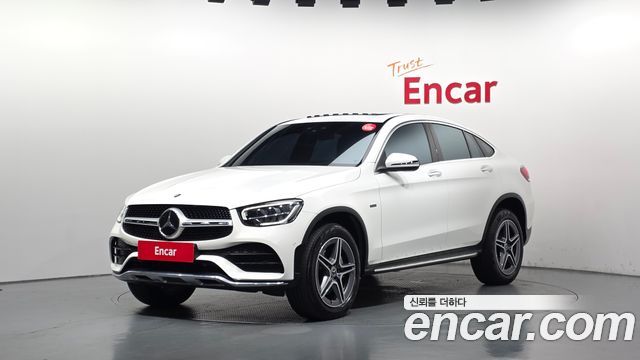 Mercedes-Benz GLC-Class GLC300e 4MATIC Coupe — пробег 27 201 км — фото 1 из 5