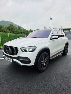 Mercedes-Benz GLE-Class GLE300d 4MATIC — пробег 65 200 км — фото 4 из 5