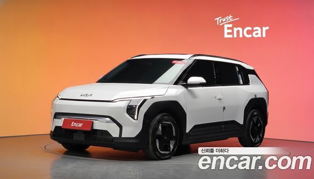 Kia EV3 Long Range 2WD Earth — пробег 74 725 км — фото 1 из 5