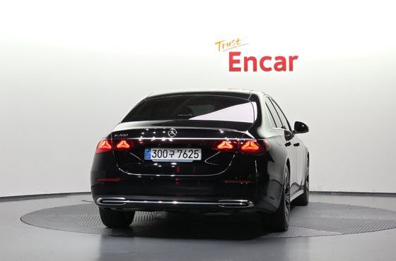 Mercedes-Benz E-Class E200 Avantgarde — пробег 20 328 км — фото 4 из 5