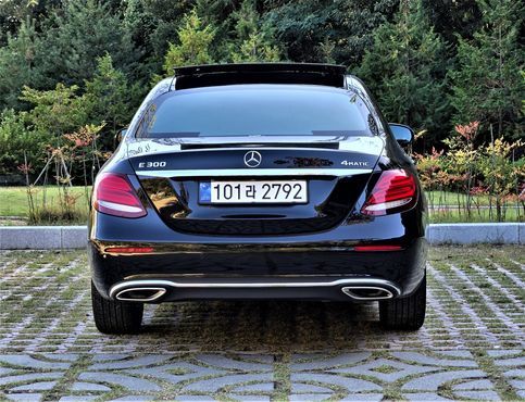 Mercedes-Benz E-Class E300 4MATIC Avnatgarde — пробег 253 354 км — фото 4 из 5