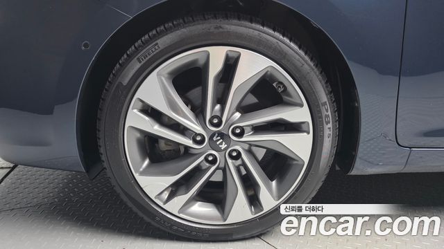 Kia Carens из Кореи Encar