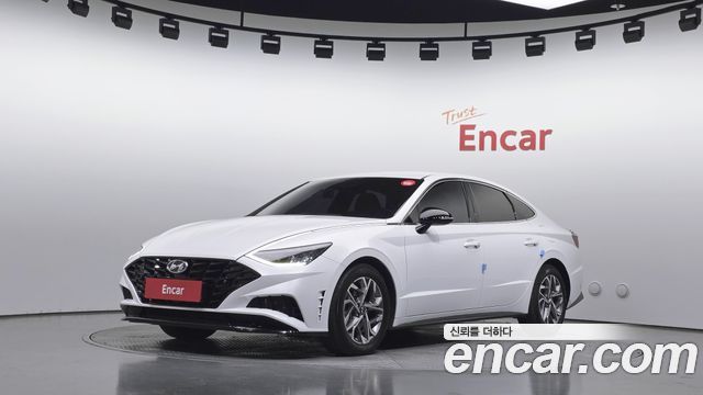 Hyundai Sonata 2.0 Premium Plus — пробег 57 364 км — фото 1 из 5