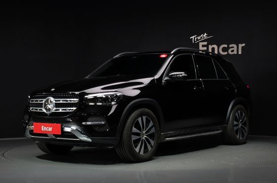 Mercedes-Benz GLE-Class GLE350 4MATIC — пробег 5 640 км — фото 1 из 5