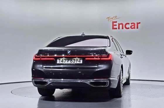 BMW 7-Series 740d xDrive Design Pure Excellence — пробег 143 445 км — фото 4 из 5