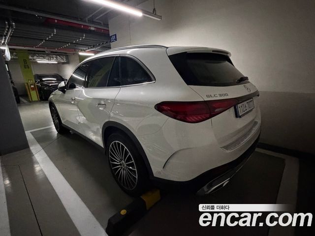 Mercedes-Benz GLC-Class GLC300 4MATIC AMG Line — пробег 1 824 км — фото 4 из 5