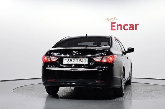 Hyundai Sonata LPI Smart — пробег 184 743 км — фото 4 из 5