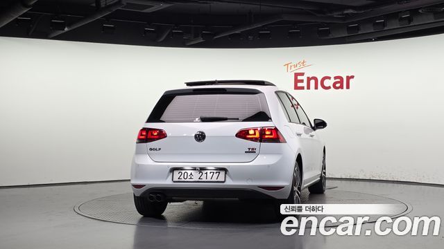 Volkswagen Golf из Кореи Encar