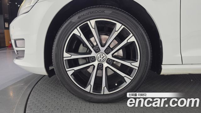 Volkswagen Golf из Кореи Encar