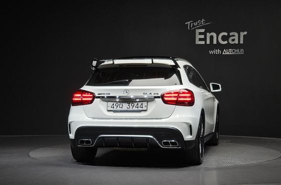 Mercedes-Benz GLA-Class GLA45 AMG 4MATIC — пробег 104 796 км — фото 4 из 5
