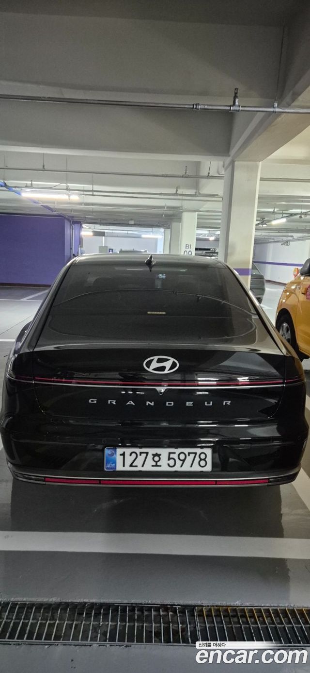 Hyundai Grandeur Premium — пробег 9 877 км — фото 4 из 5