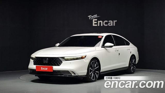 Honda Accord 2.0 Hybrid Touring — пробег 22 995 км — фото 1 из 5