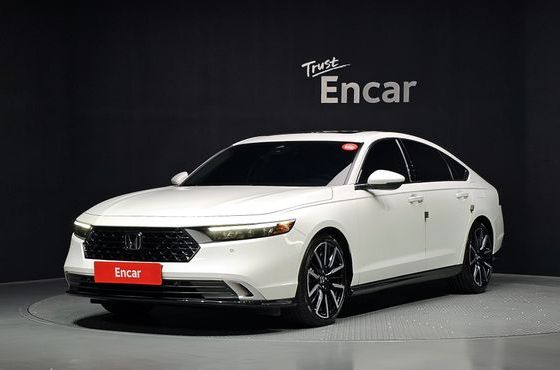 Honda Accord 2.0 Hybrid Touring — пробег 22 995 км — фото 1 из 5